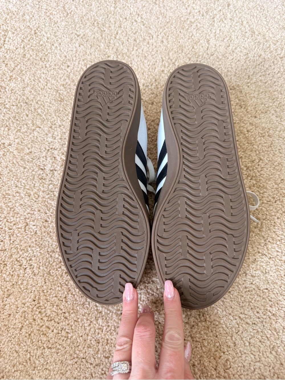 adidas White Athletic Sneakers with Black Insole Branding - Picture 4 of 4